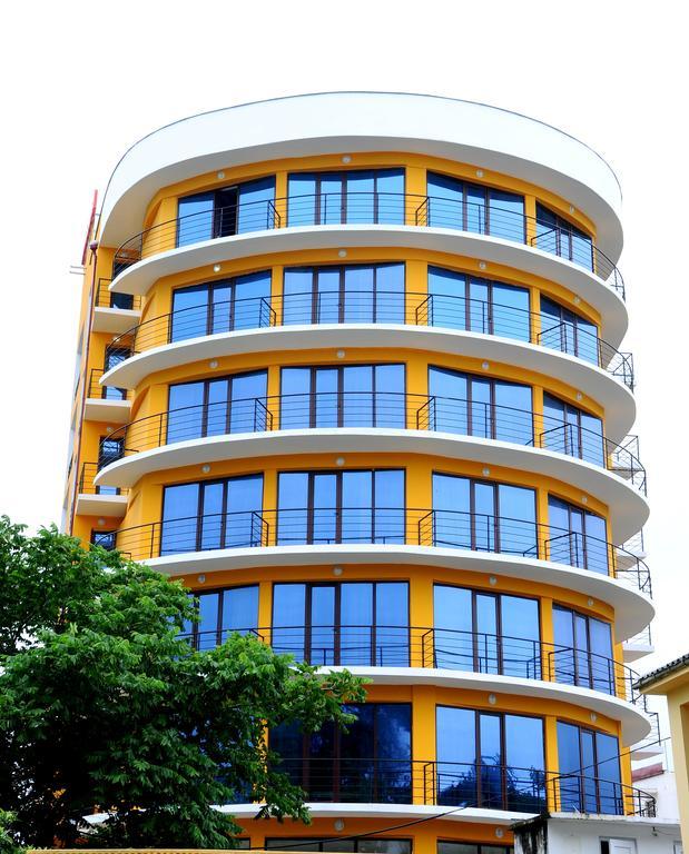 Shine In Kobuleti Hotel Luaran gambar